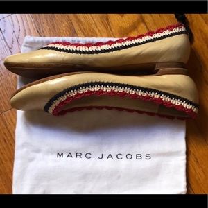 MARC JACOBS patent leather crochet-trimmed flat